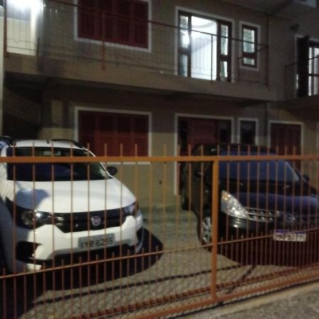 Residencial Henkes Apartamento Canela Exterior foto